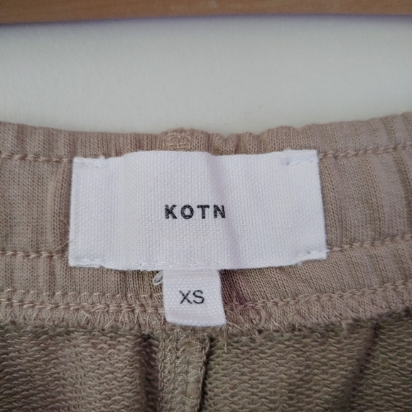 KOTN Terry Sweat Short Size XS Taupe - Picture 15 of 16
